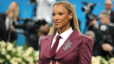 Savannah James breaks the stigma around men’s mental health on Everybody’s Crazy, saying “They feel like it’s a weak point.” | NBA News