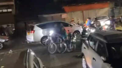 Video: 11 injured as SUV ploughs into crowd during festival rush; driver thrashed | Kolhapur News