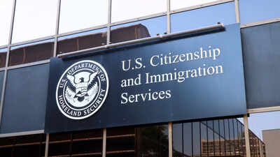 H‑1B employer data hub goes offline, three years of records missing from USCIS website — When will it be back?