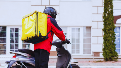 Truck swerves, delivery agent crushed by its wheels in Gurgaon; driver arrested | Gurgaon News