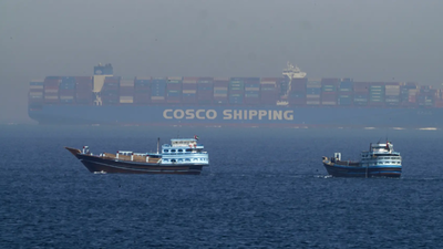 Iran allows two India‑flagged LPG carriers to transit Strait of Hormuz amid conflict