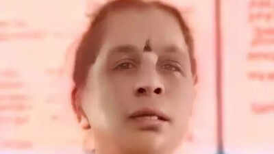 School headmistress dances to TVK chief Vijay’s movie song, suspended | Trichy News