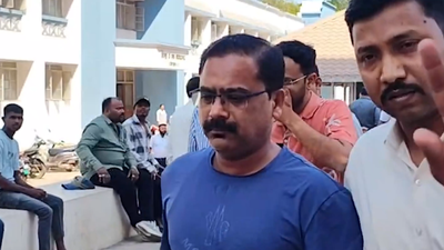 Nashik bribery case: Mumbai ACB arrests private individual, detains 2 GST officials over Rs 1 crore demand from bizman | Mumbai News