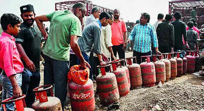 Gulf crisis: Don’t rush-book LPG cylinders, delivery in 2.5 days, says government