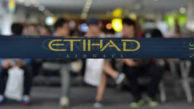 March 01, 2026 travel chaos: Etihad Airways halts departures from Abu Dhabi amid Iran–US–Israel tensions, issues urgent suspension notice for travellers