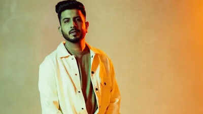 Jigardan Gadhavi announces retirement; Playback singer bids goodbye to Gujarati singing | Gujarati Movie News