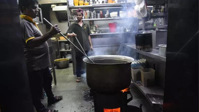 Lpg Shortage Mumbai: LPG shortage bites Mumbai’s hotels: Up to 40% shut or cut services; gas to last till today | Mumbai News