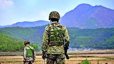 Fear returns as miscreants open fire at woodcutters in Imphal East village | Imphal News