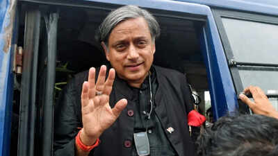 Shashi Tharoor’s convoy blocked in Kerala’s Wandoor, five men assault his gunman, driver | India News