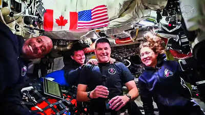 Radio silence, solar eclipse, ‘Earthrise’ redux: What Artemis II astronauts will see during Moon flyby