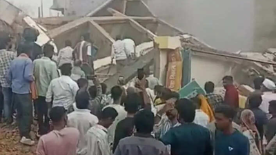 1 dead, 3 rescued as 10-year-old lodge collapses in Madhya Pradesh’s Anuppur | Bhopal News