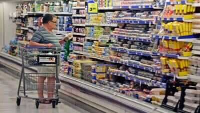 Albertsons : After failure of what would have been the largest supermarket merger in US history, grocery chain Albertsons cuts jobs; company says: AI is helping us … |